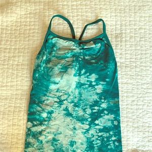 Athleta yoga tank size M